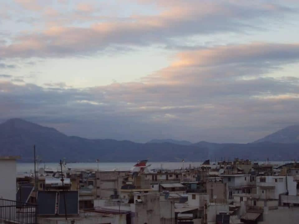 Urban Penthouse Apartment Patras Bagian luar foto